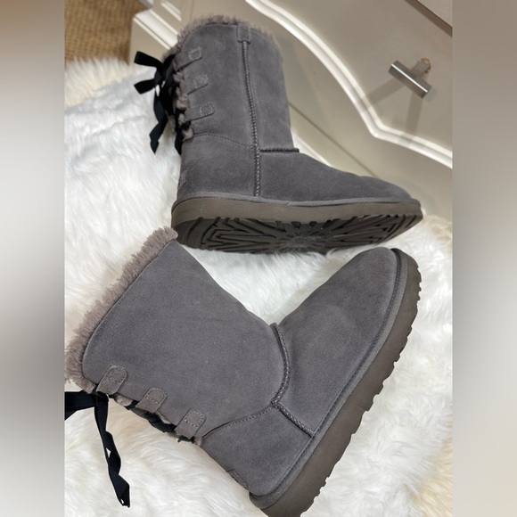 UGG Bailey Bow II ankle boots - Picture 8 of 9